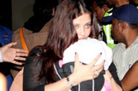 Aishwarya Rai Baby Aradhya Photos